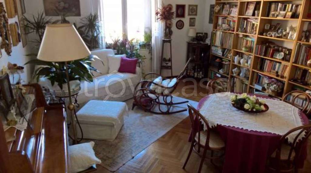 Appartamento in vendita a Torino via Taggia