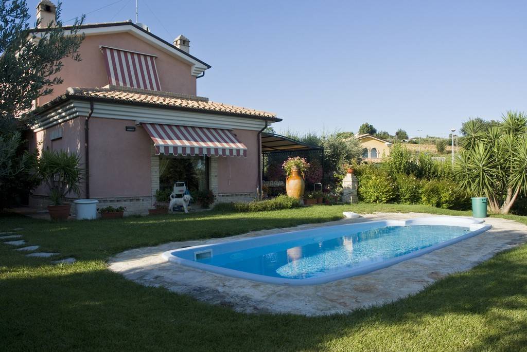 Villa in vendita a Recanati via Claudio Conti