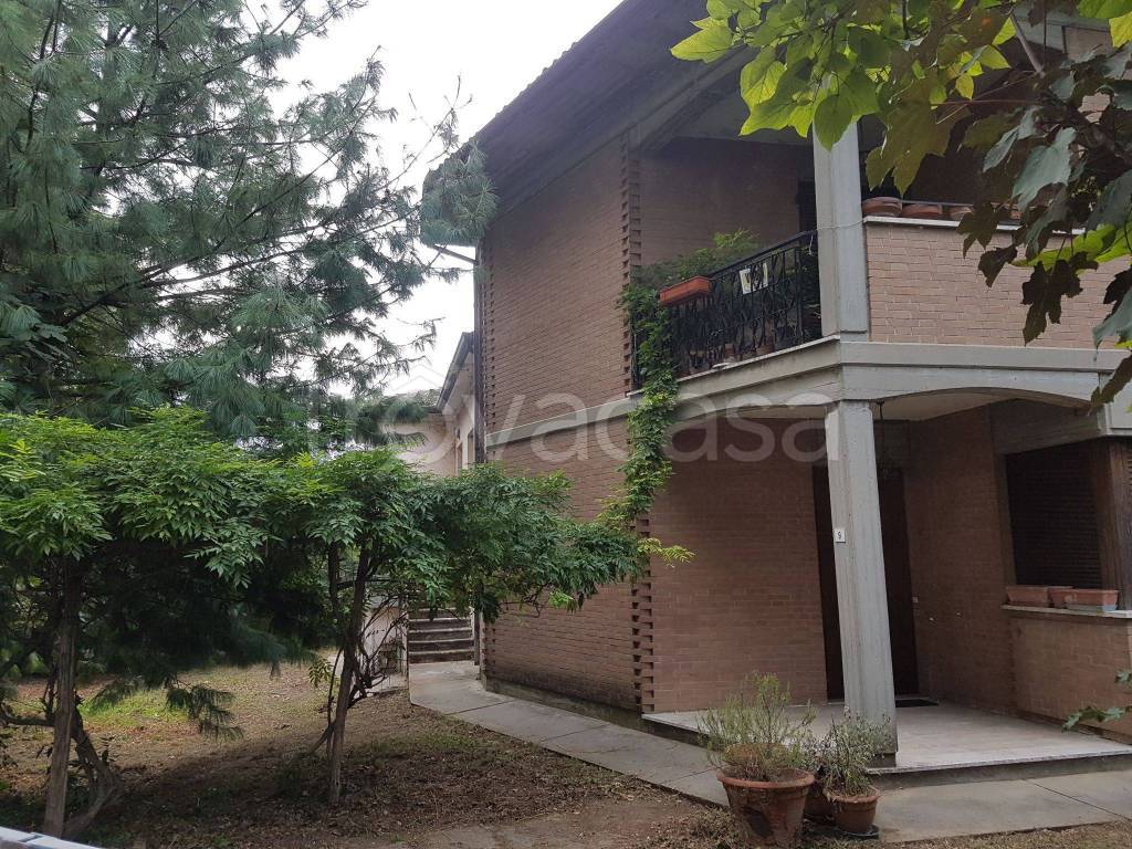 Villa in in vendita da privato a Lugo via Piratello