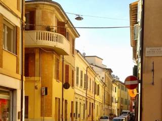 Casa indipendente in in vendita da privato a pesaro via giuseppe mazzini