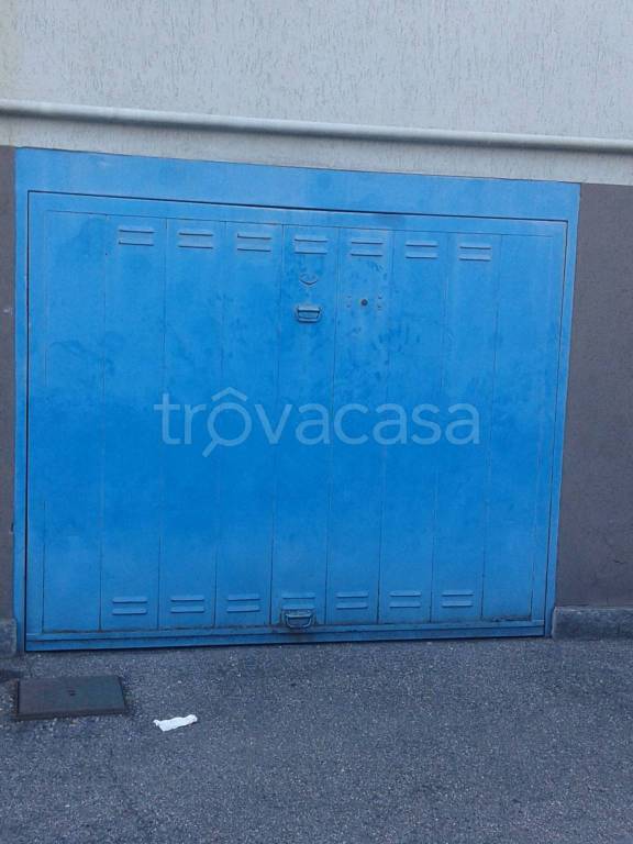 Garage in vendita a Cornate d'Adda via Circonvallazione, 30