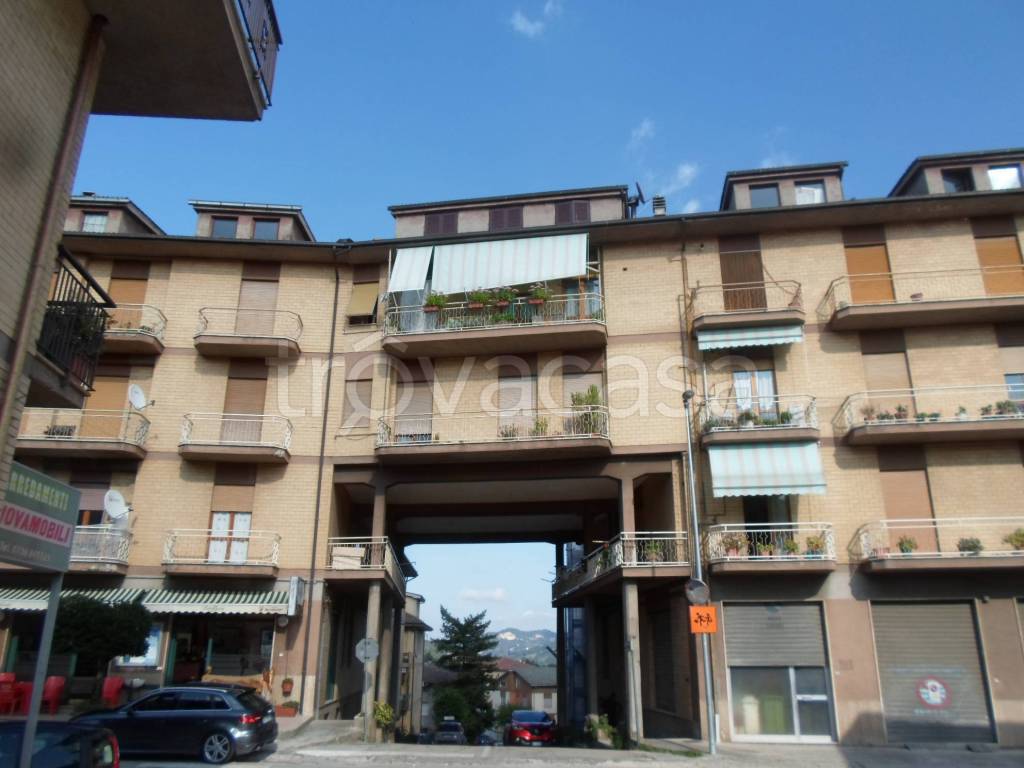 Appartamento in vendita a Comunanza viale della Repubblica, 31