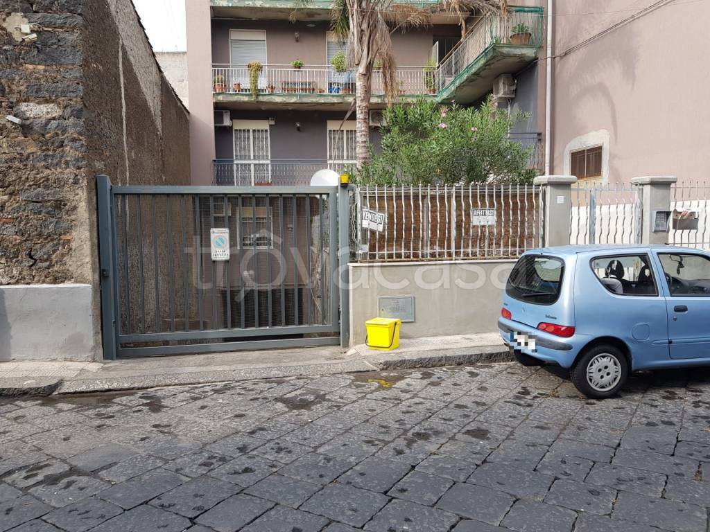 Garage in vendita a Misterbianco via Vittorio Veneto, 224