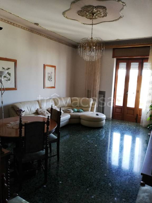 Appartamento in in vendita da privato a Locorotondo via Alberobello, 184