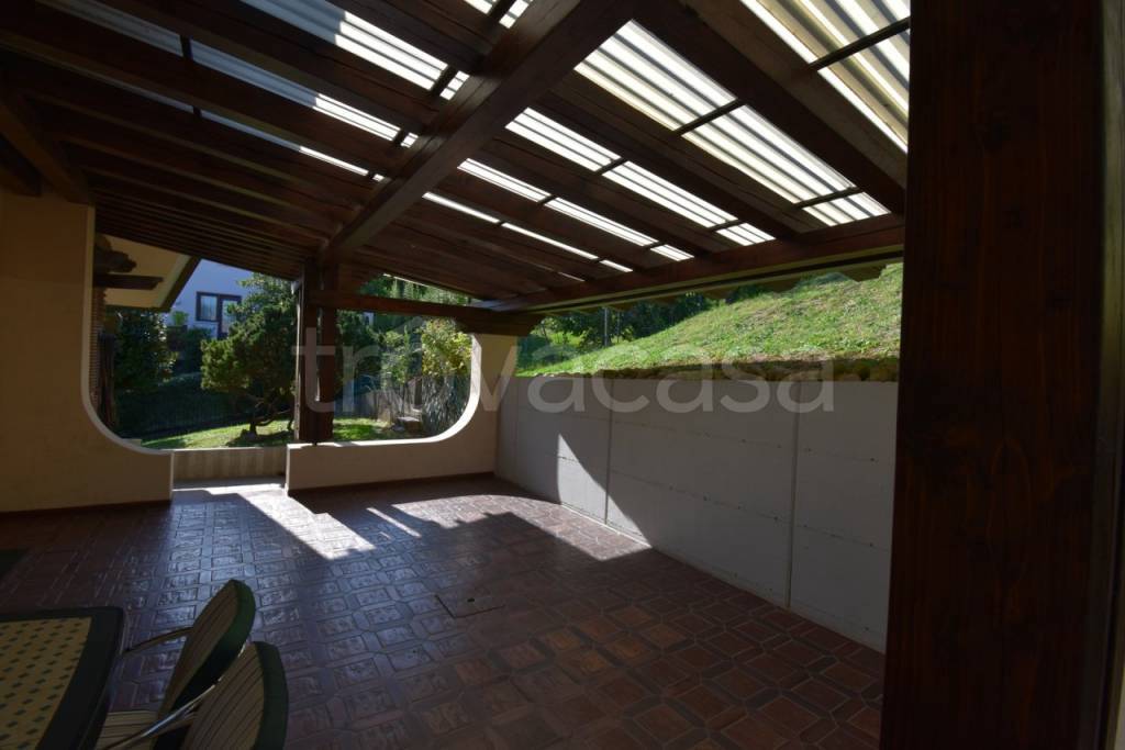 Villa in vendita a Conegliano via a. Carpenè