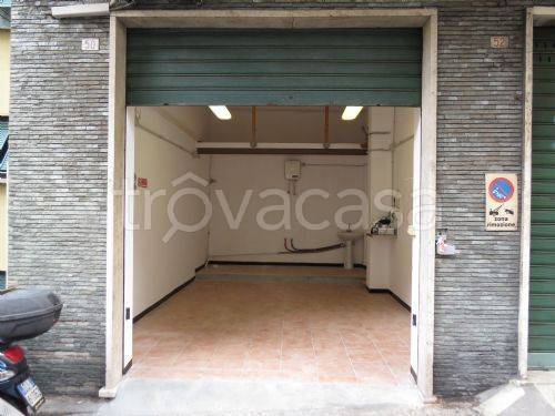 Garage in vendita a Genova via Leonardo Montaldo, 50R
