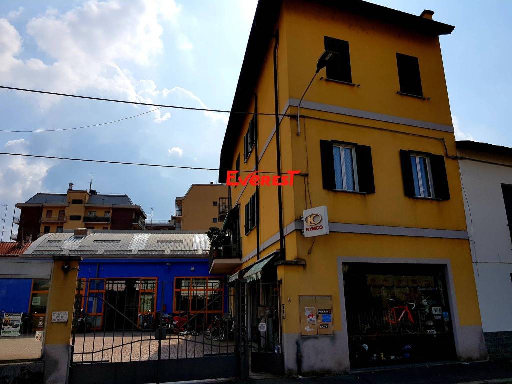 Casa Indipendente in vendita a Castellanza via Luigi Pomini