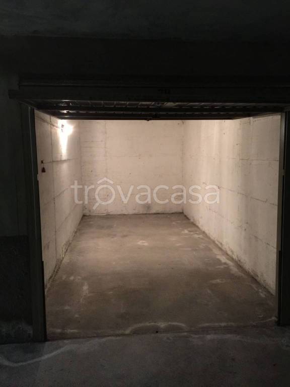 Garage in vendita a Sesto San Giovanni via Fratelli di Dio, 292