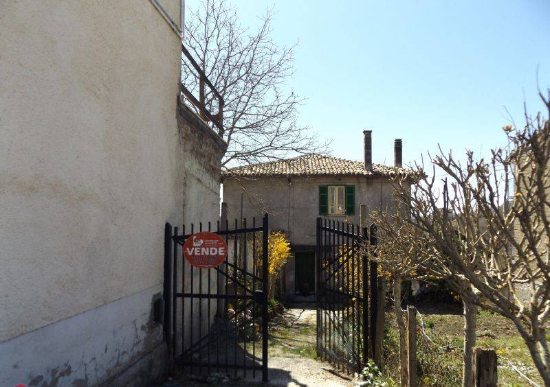 Casa Indipendente in vendita a Nespolo via roma , 118