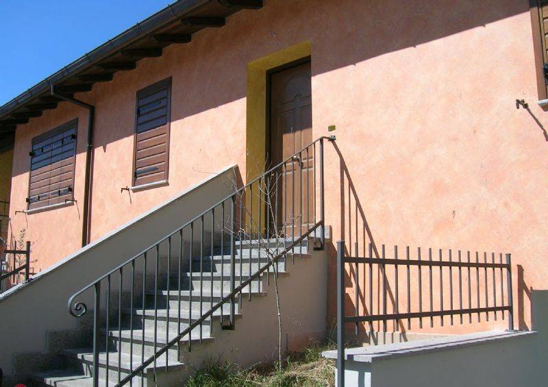 Villa a Schiera in vendita a Oricola localita' immagine