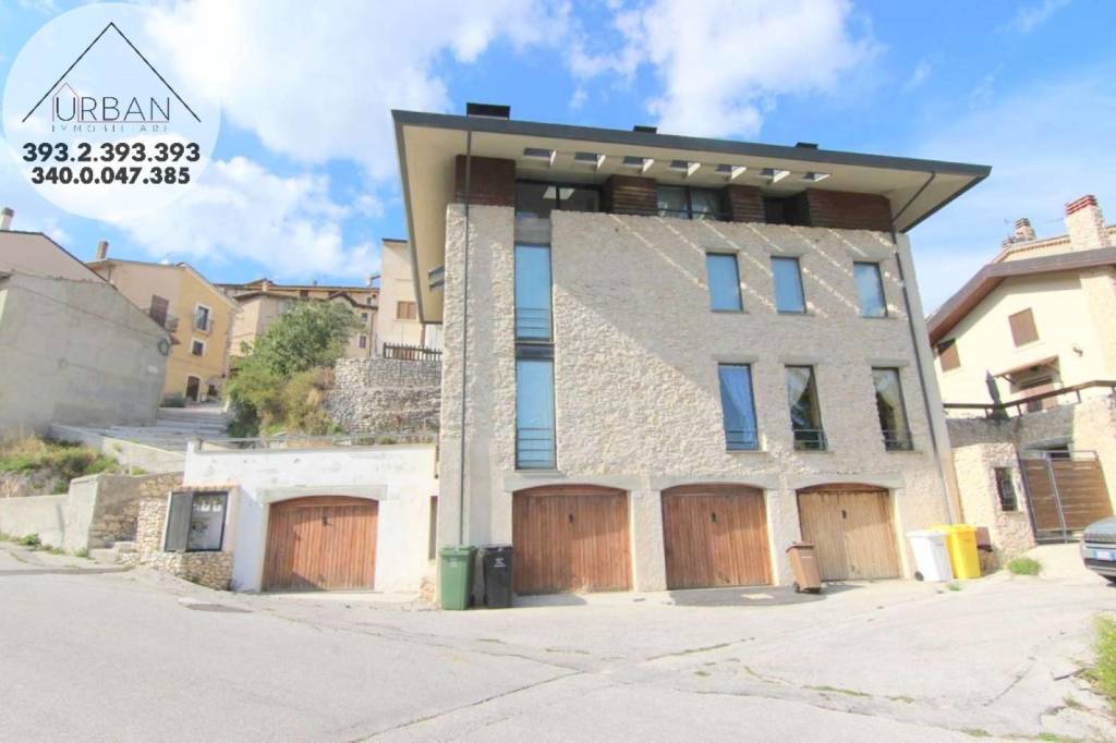 Appartamento in vendita a Rocca di Cambio via del Morrone