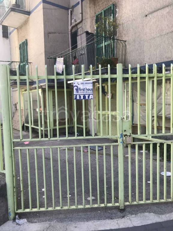 Negozio in affitto a Marano di Napoli via casalanno angolo via monte