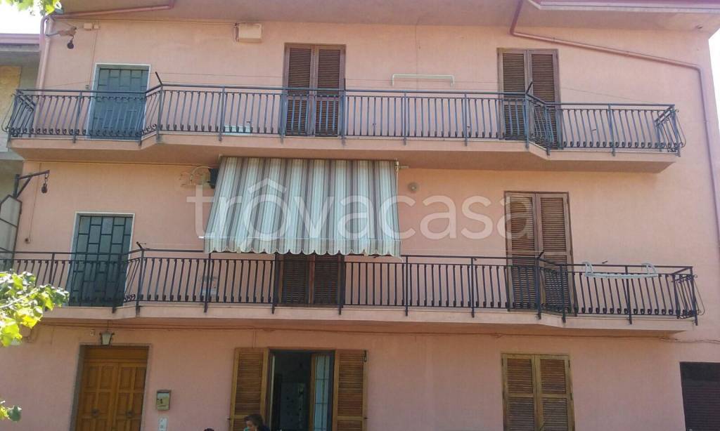 Appartamento in in vendita da privato a Cotronei via Gabriella Oliveti, 2