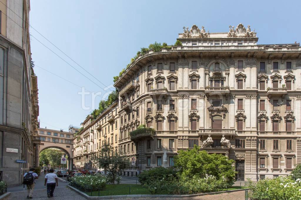 Appartamento in vendita a Milano piazza Eleonora Duse, 1