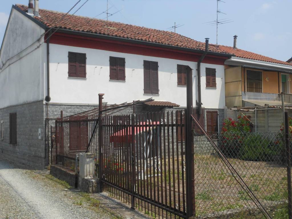Villa Bifamiliare in vendita ad Alessandria strada Rosta