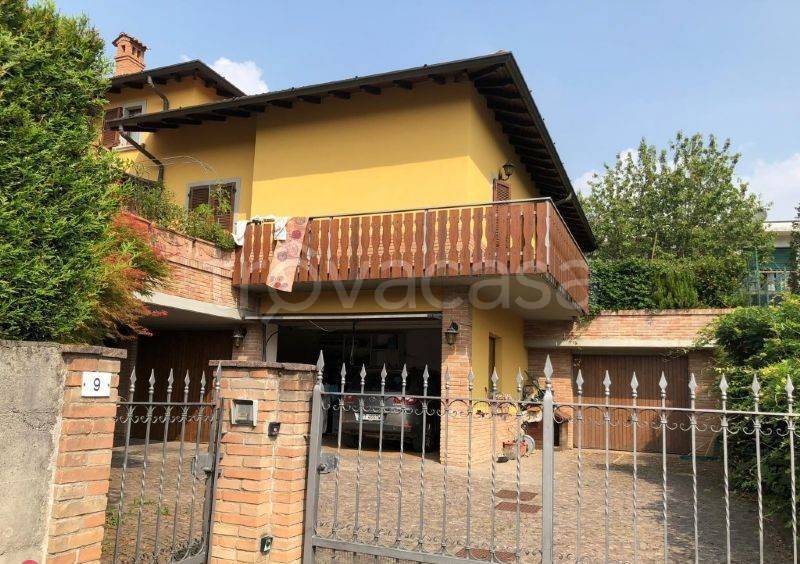 Villa in vendita a Fiorano al Serio