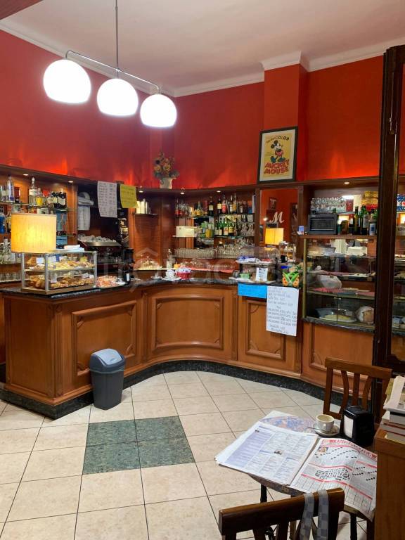 Bar in vendita a Torino via Aurelio Saffi, 27