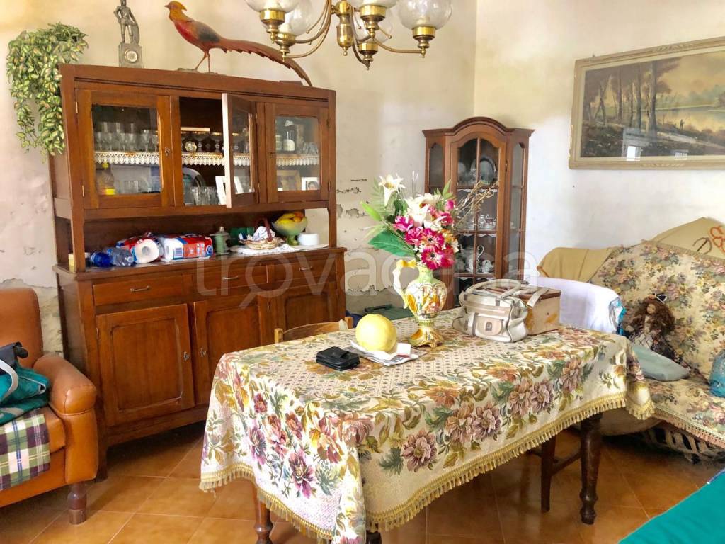 Casa Indipendente in vendita a San Benedetto Po strada Argine Po Sud, 204