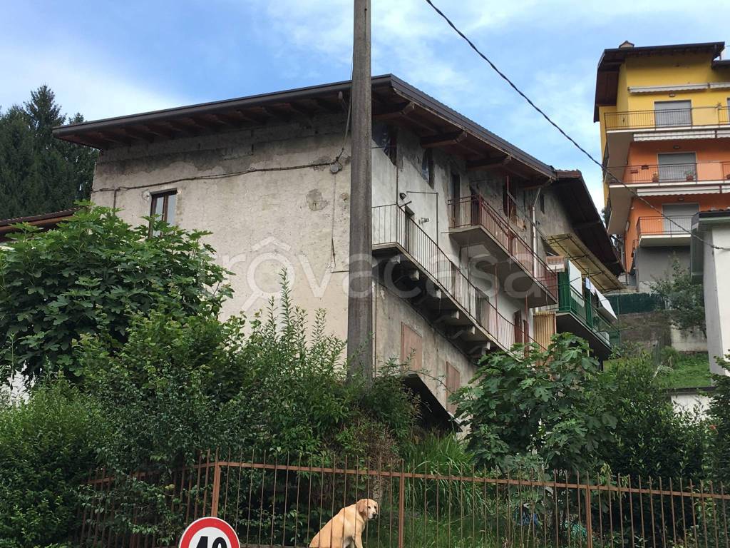 Casa Indipendente in in vendita da privato a San Giovanni Bianco via Gaetano Donizetti, 18