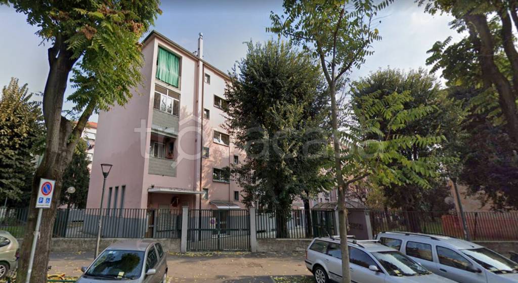 Appartamento all'asta a Milano via Mario Morgantini, 3