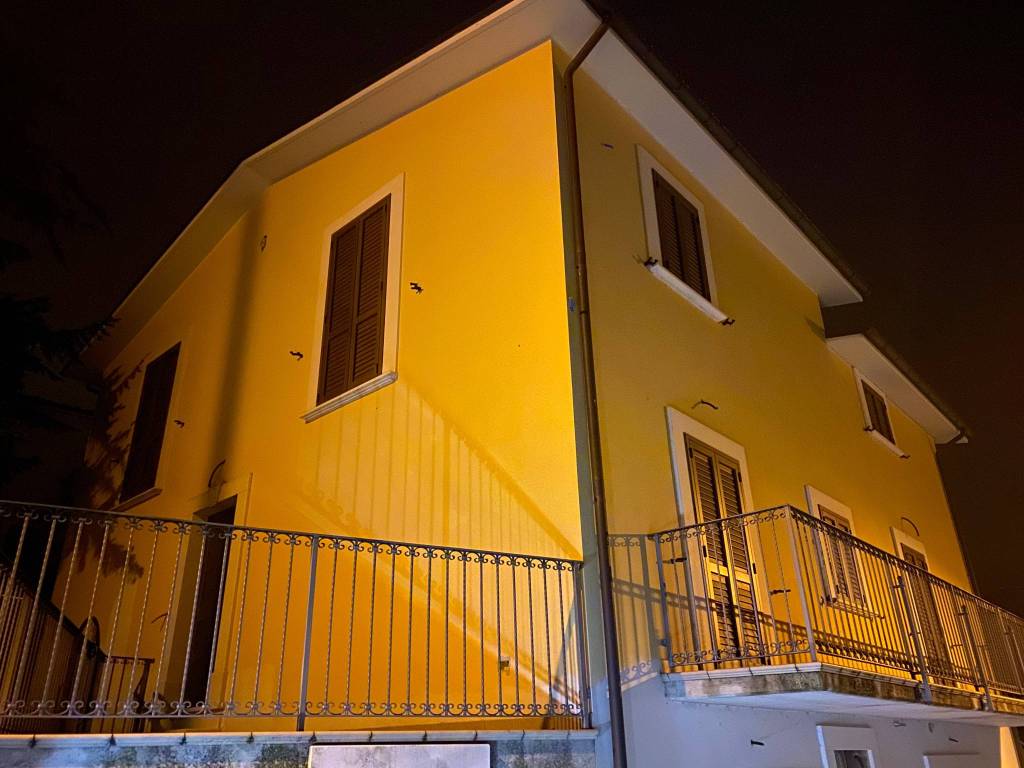 Villa a Schiera in in vendita da privato a Caramanico Terme san Vittorino, Sn