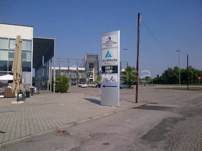 Ufficio in vendita a Rovigo viale delle Industrie, 55