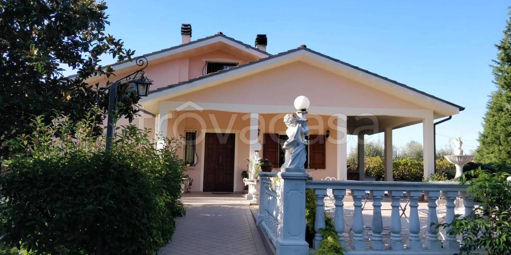 Villa in vendita a Fano