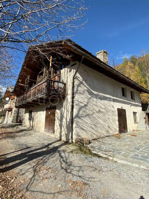 Casa Indipendente in vendita a Bardonecchia località Bruè