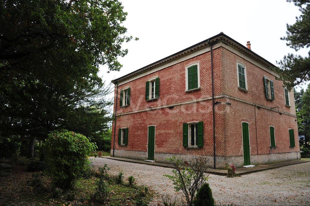 Casale in in vendita da privato a Fabriano frazione Melano, 101