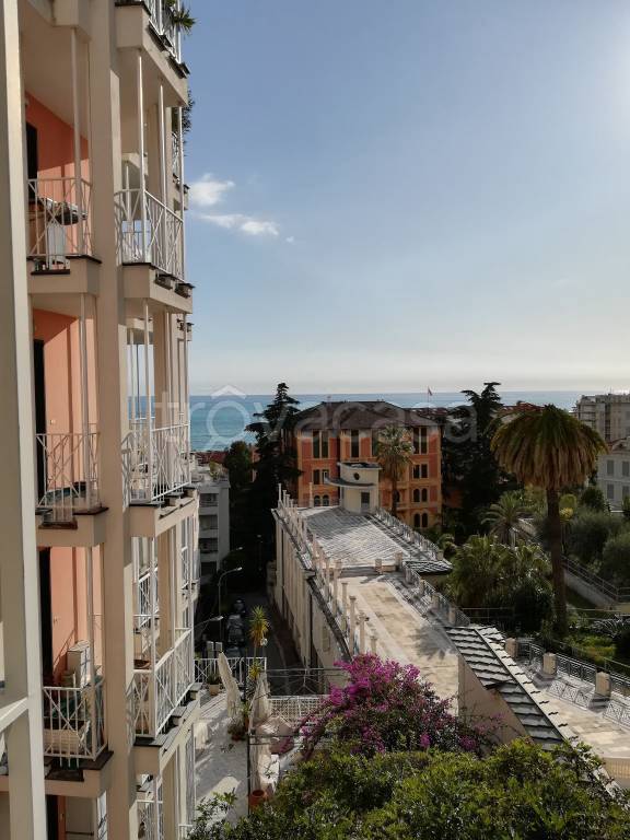 Appartamento in in vendita da privato a Sanremo via Privata Fratelli Asquasciati, 63