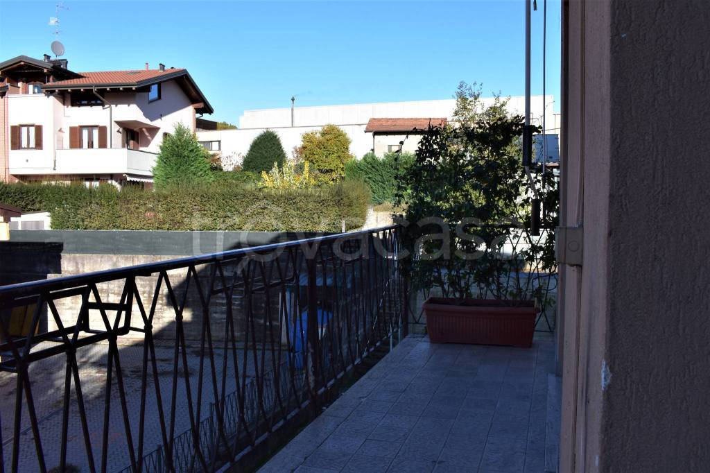 Appartamento in vendita a Cantù via Giovanni da Cermenate, 81