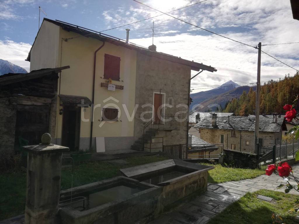 Appartamento in vendita a Chiesa in Valmalenco località Primolo Pratoni