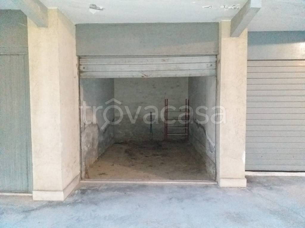 Garage in vendita a Pescara via Raffaele Malagrida