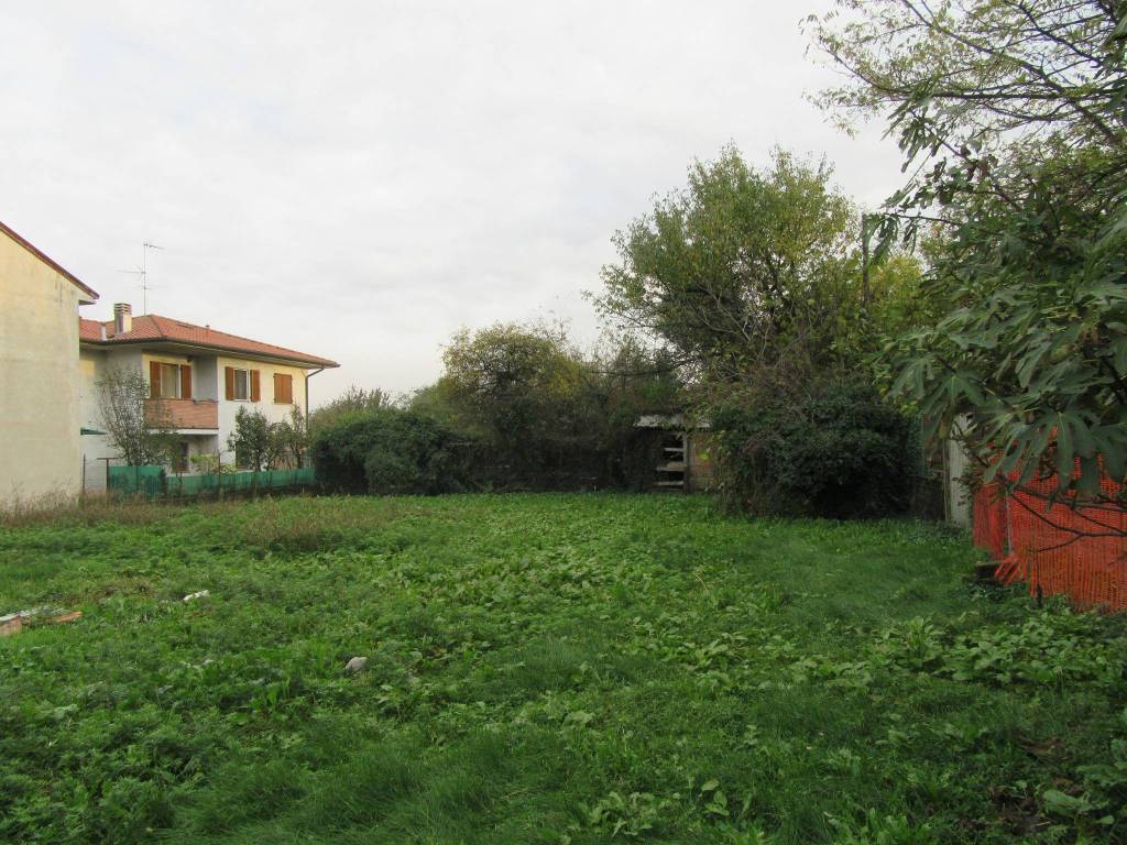 Terreno Residenziale in vendita a Corbetta via Gorizia