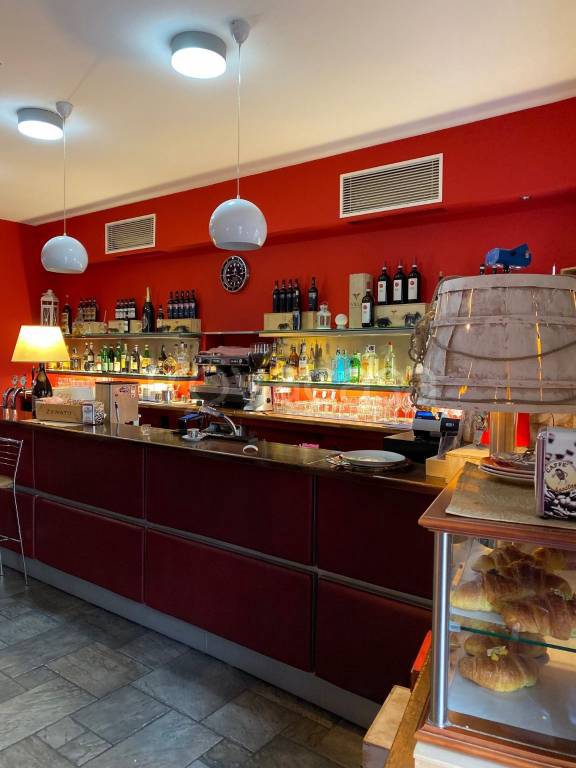 Enoteca/Wine Bar in vendita a Lecco