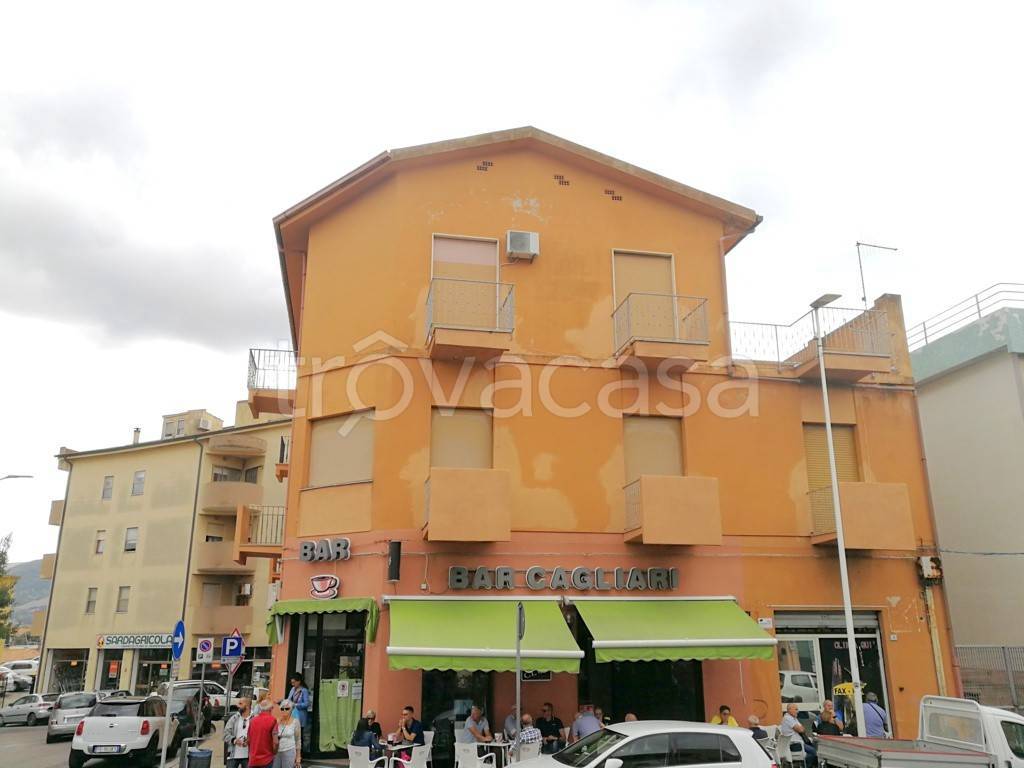 Appartamento in vendita a Carbonia via Lucania