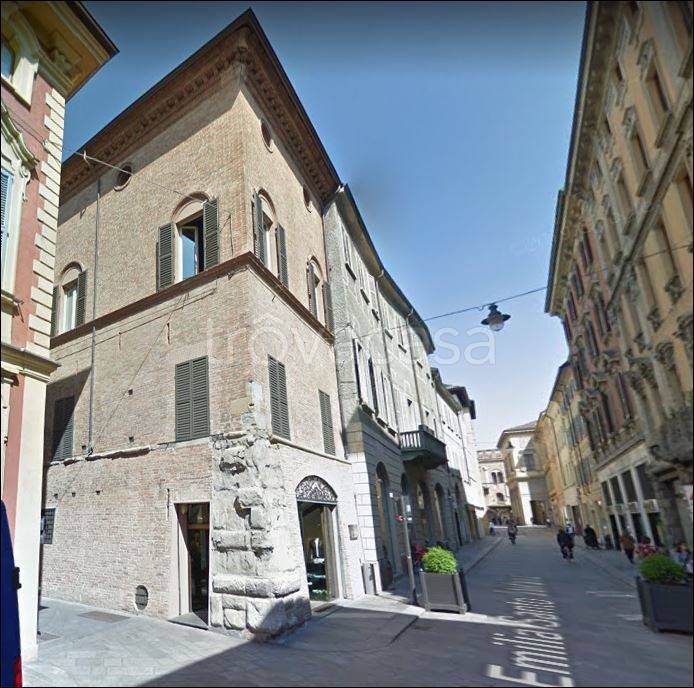 Ufficio in affitto a Reggio nell'Emilia via Naborre Campanini