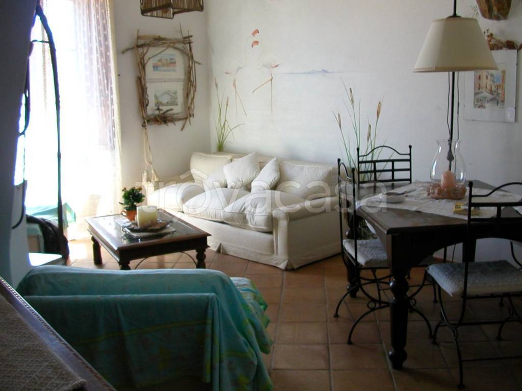 Appartamento in in vendita da privato a La Maddalena via Giuseppe Garibaldi