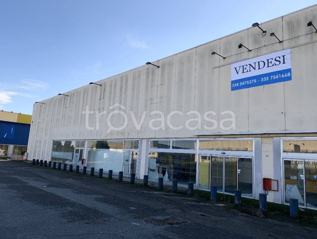 Capannone Industriale in vendita a Verrone via Trossi, 16