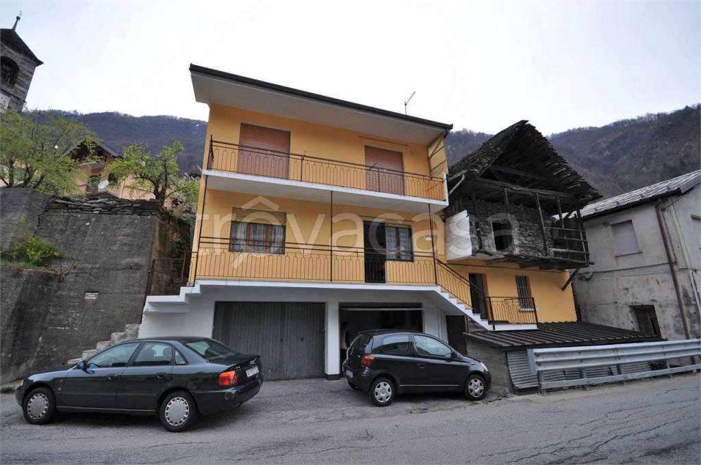 Casa Indipendente in vendita a Borgomezzavalle via Provinciale, 24