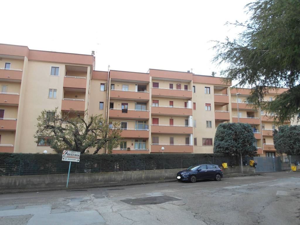 Appartamento in vendita a Noci via Giorgio la Pira, 11
