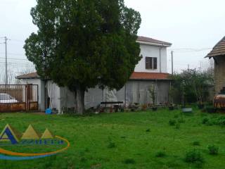 Villa in vendita ad alessandria via sr10