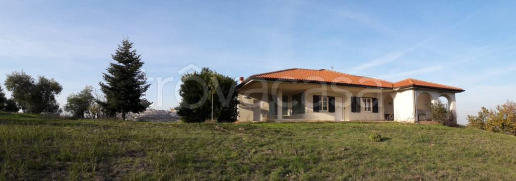 Villa in vendita a Bucchianico contrada San Martino Tella