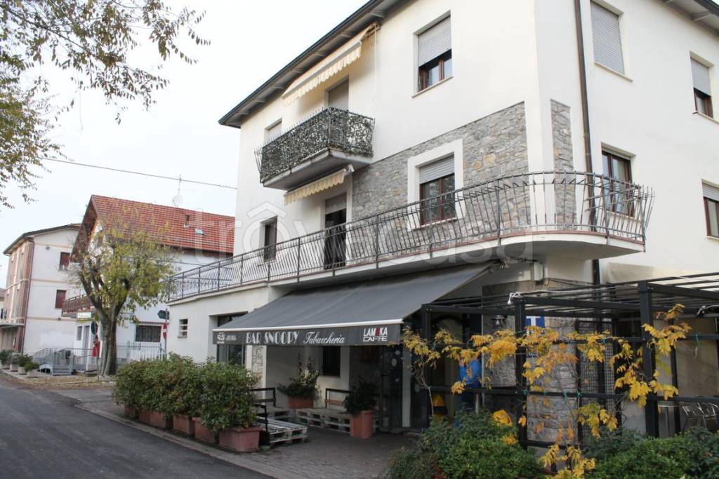 Villa Bifamiliare in vendita a Neviano degli Arduini via Costa
