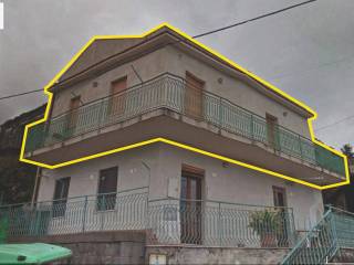Appartamento in in vendita da privato a piedimonte etneo via eremo