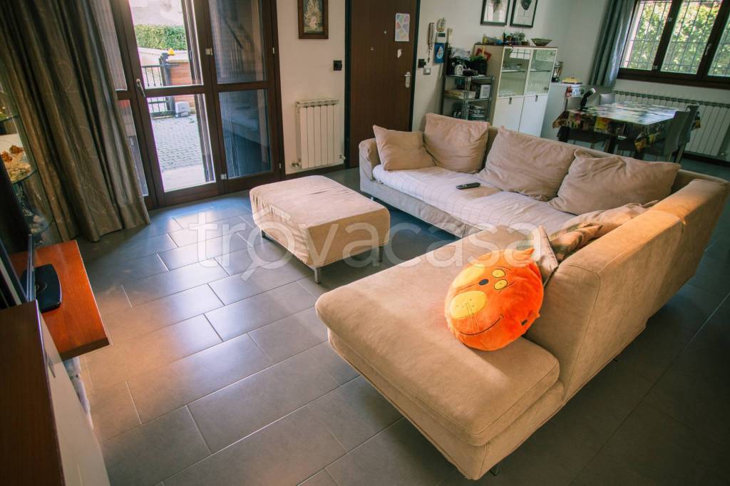 Villa a Schiera in vendita a Cento via Piave, 51