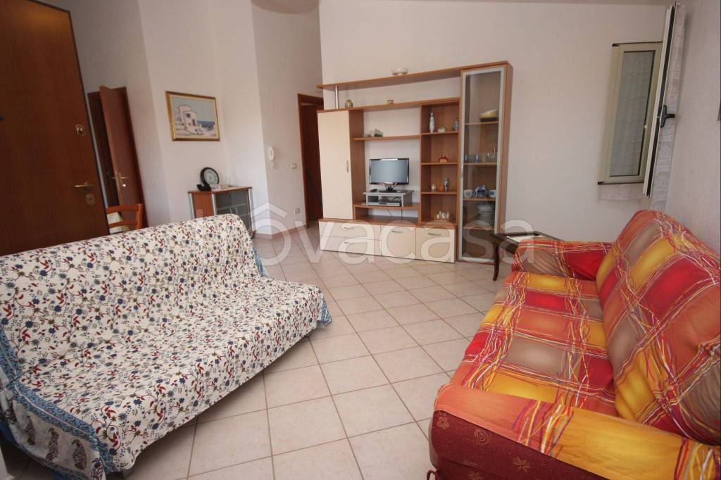 Appartamento in in affitto da privato a Orosei via Romagna, 24