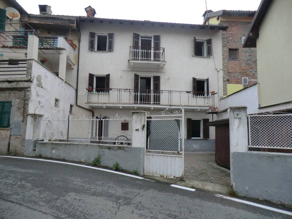Casa Indipendente in vendita a Molare via Roma