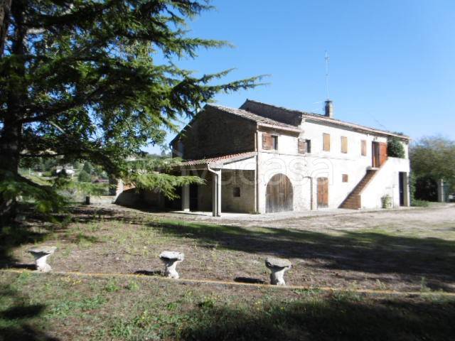 Casale in vendita a Montegranaro via Santa Maria