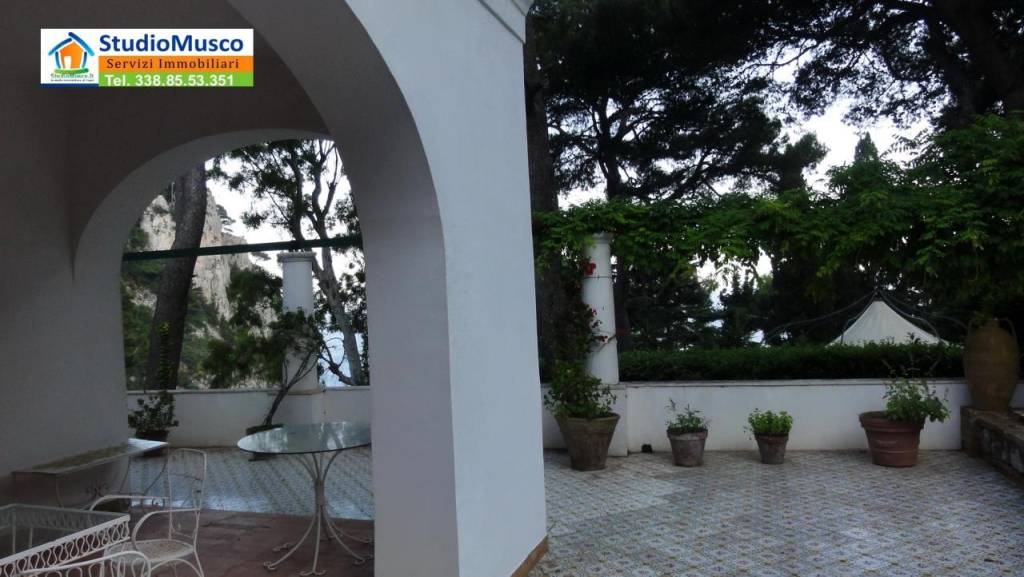 Villa in vendita a Capri via Mulo